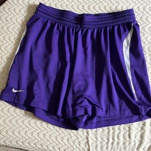 Purple Nike women’s shorts w/drawstring